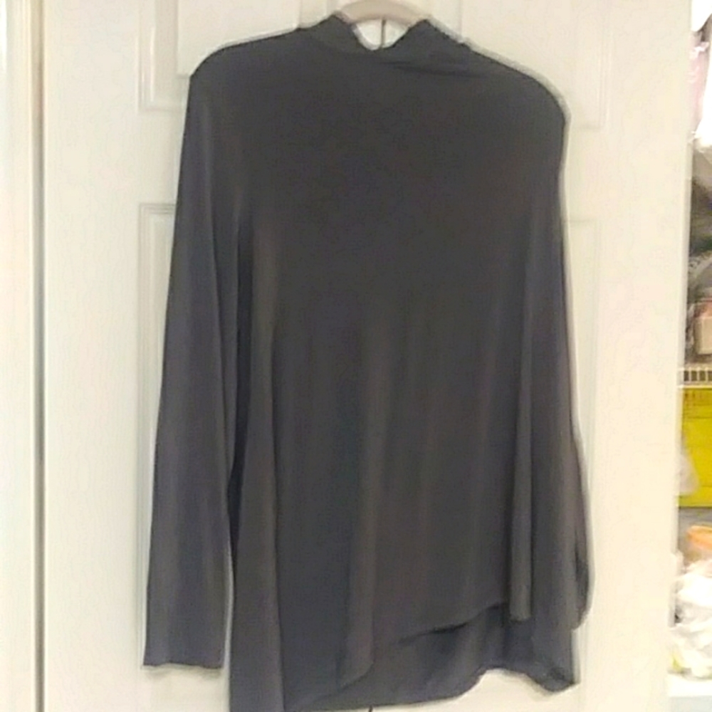 Lori Goldstein top